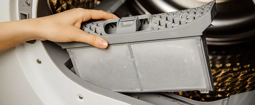 Signs Of A Clogged Dryer Lint Trap in Lynchburg, Virginia